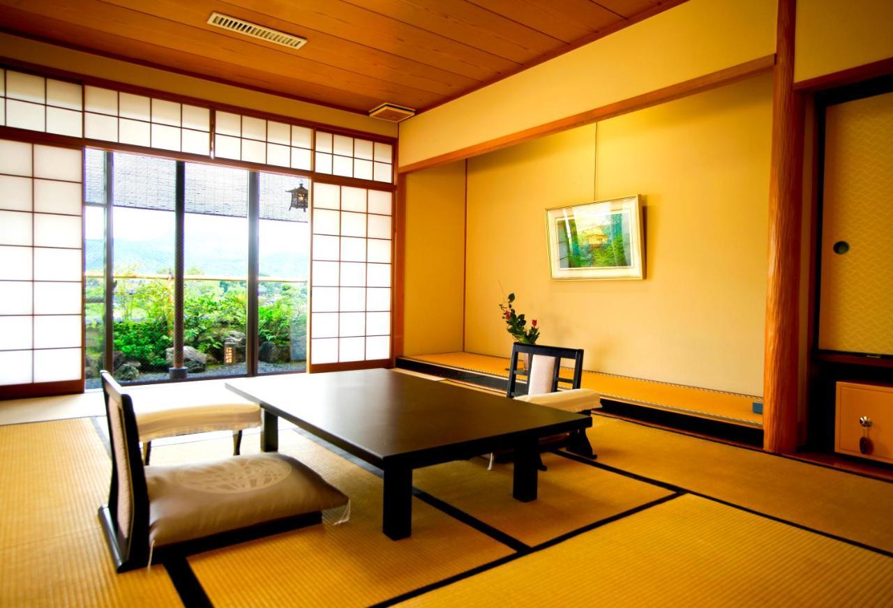 Kyoto Arashiyama Onsen Ryokan Togetsutei Екстериор снимка