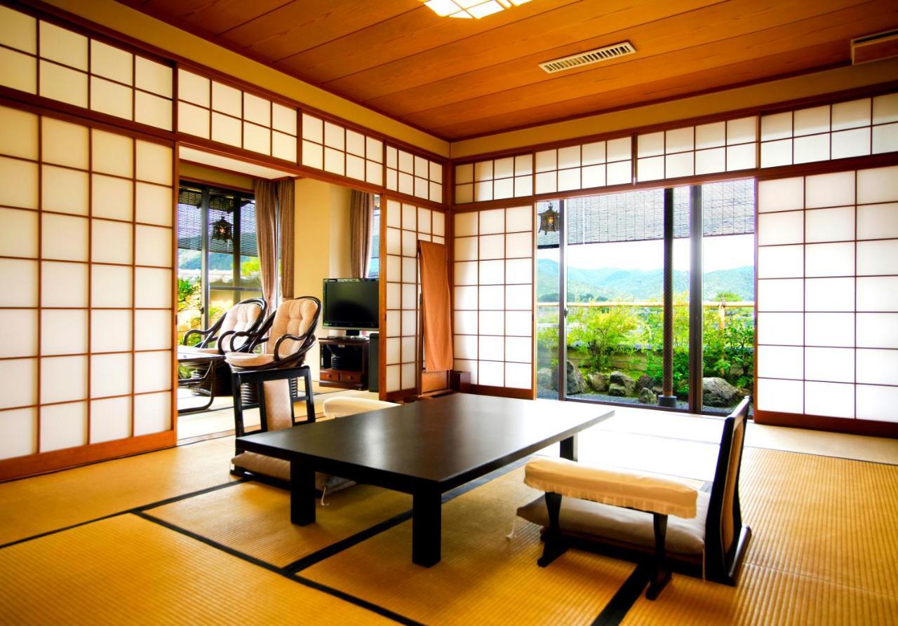 Kyoto Arashiyama Onsen Ryokan Togetsutei Екстериор снимка